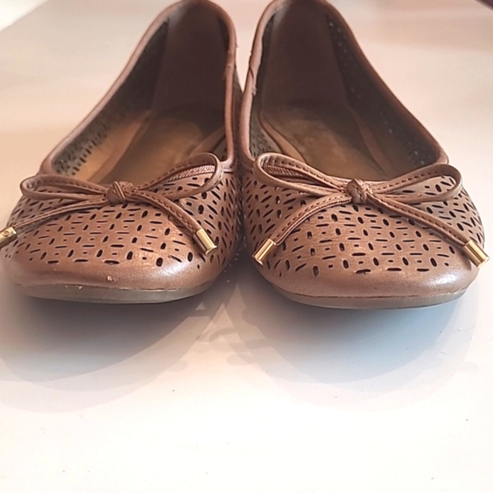 Kelly & Katie Ballet Jelly Flat Perforated Slip Resistant Flexible Slide On Flex - Picture 7 of 17